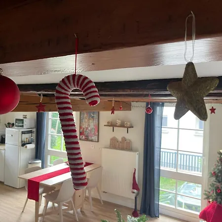 아파트 A Day In *